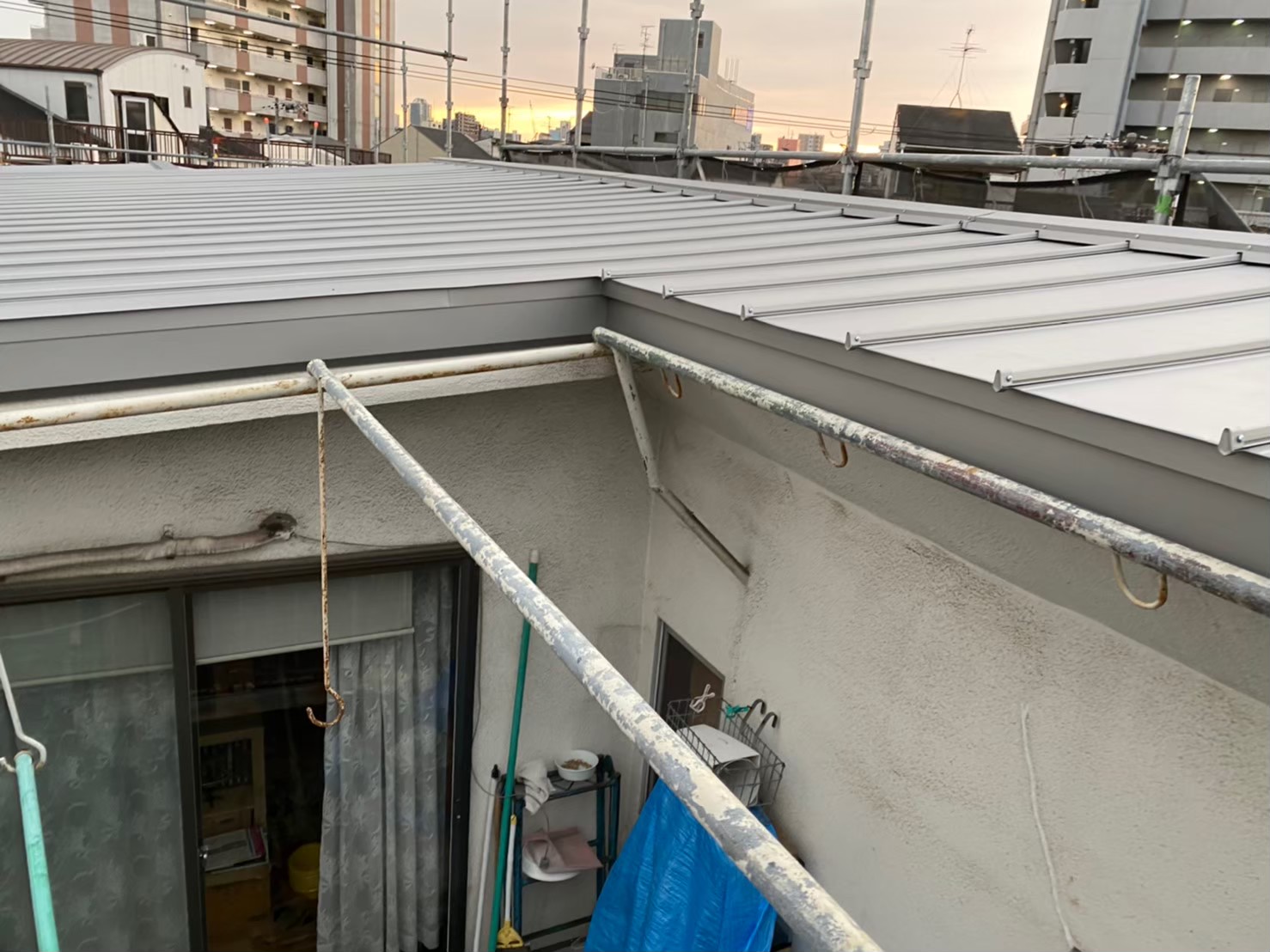 劣化ポリ塩化ビニル波板撤去